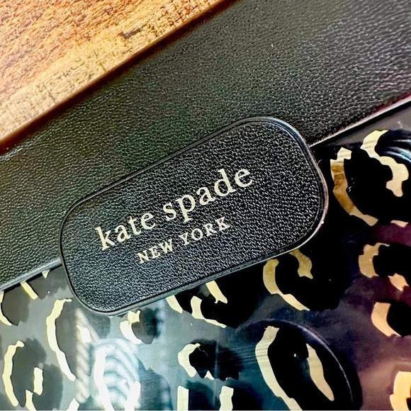 NWOT Kate Spade New York Protective Folio For iPad 9/8/7 Gen 10.2” Leopard - Picture 6 of 7